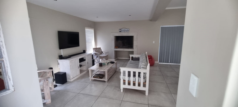 2 Bedroom Property for Sale in Blue Lagoon Western Cape